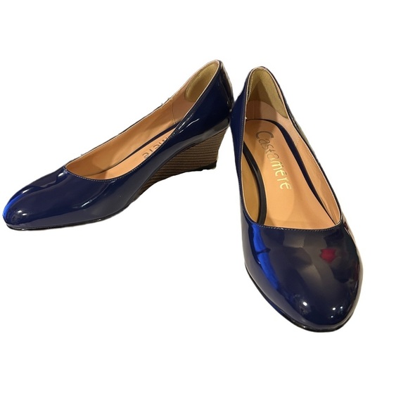Castamere Wedge Heels Comfort Slip-on Patent Pumps, Size 10 - Picture 3 of 5